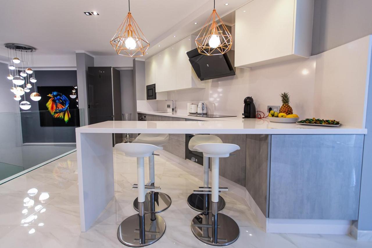 Luxury 2 Bedroom Apartment In Los Cristianos Los Cristianos  Exterior photo